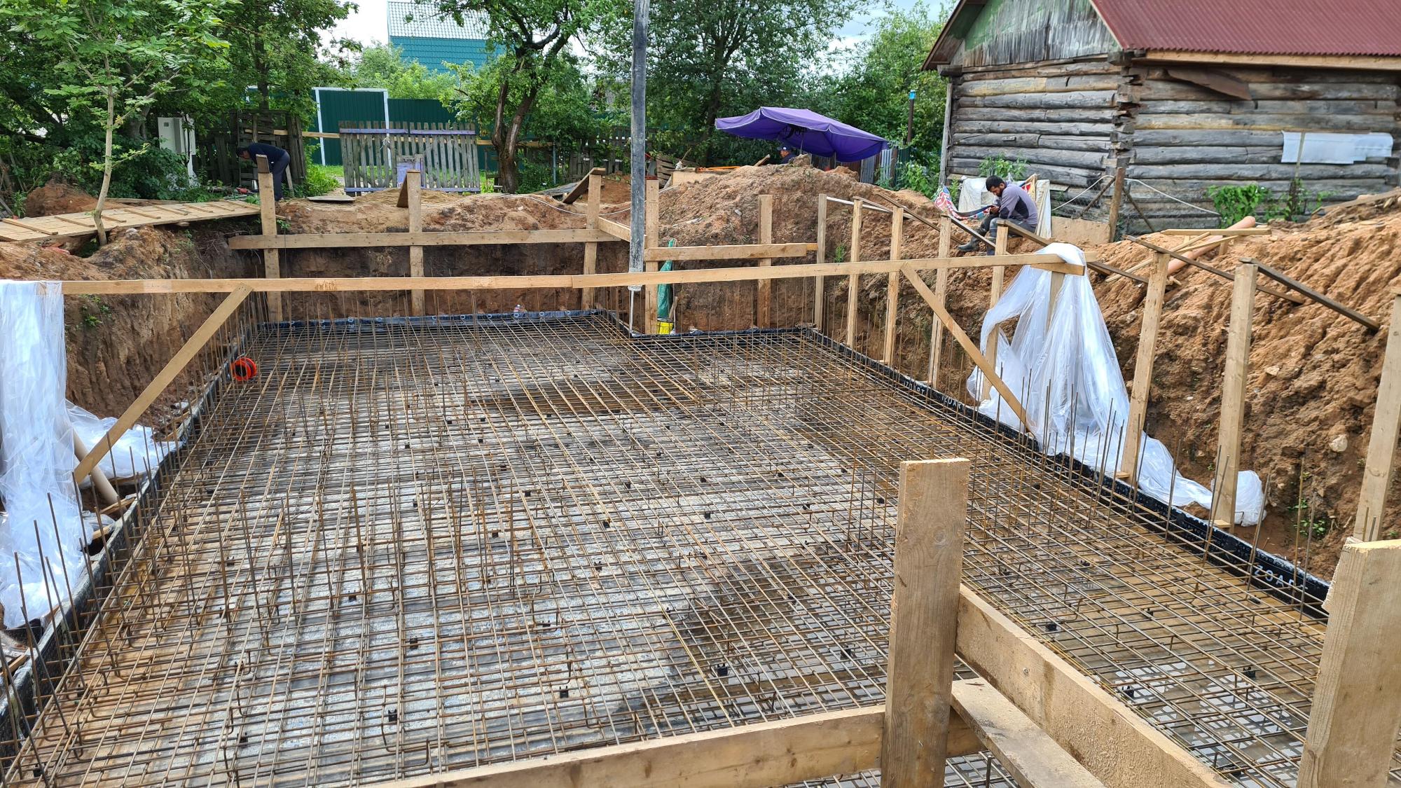 Подготовка плитного фундамента к заливке бетоном