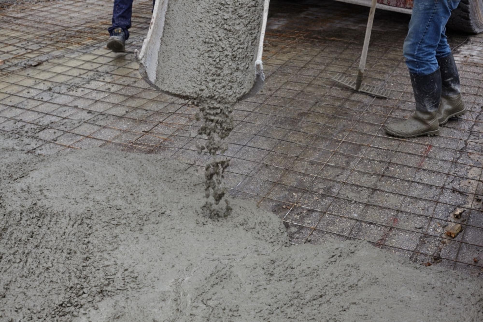 Гранитный бетон подача бетоносмесителем